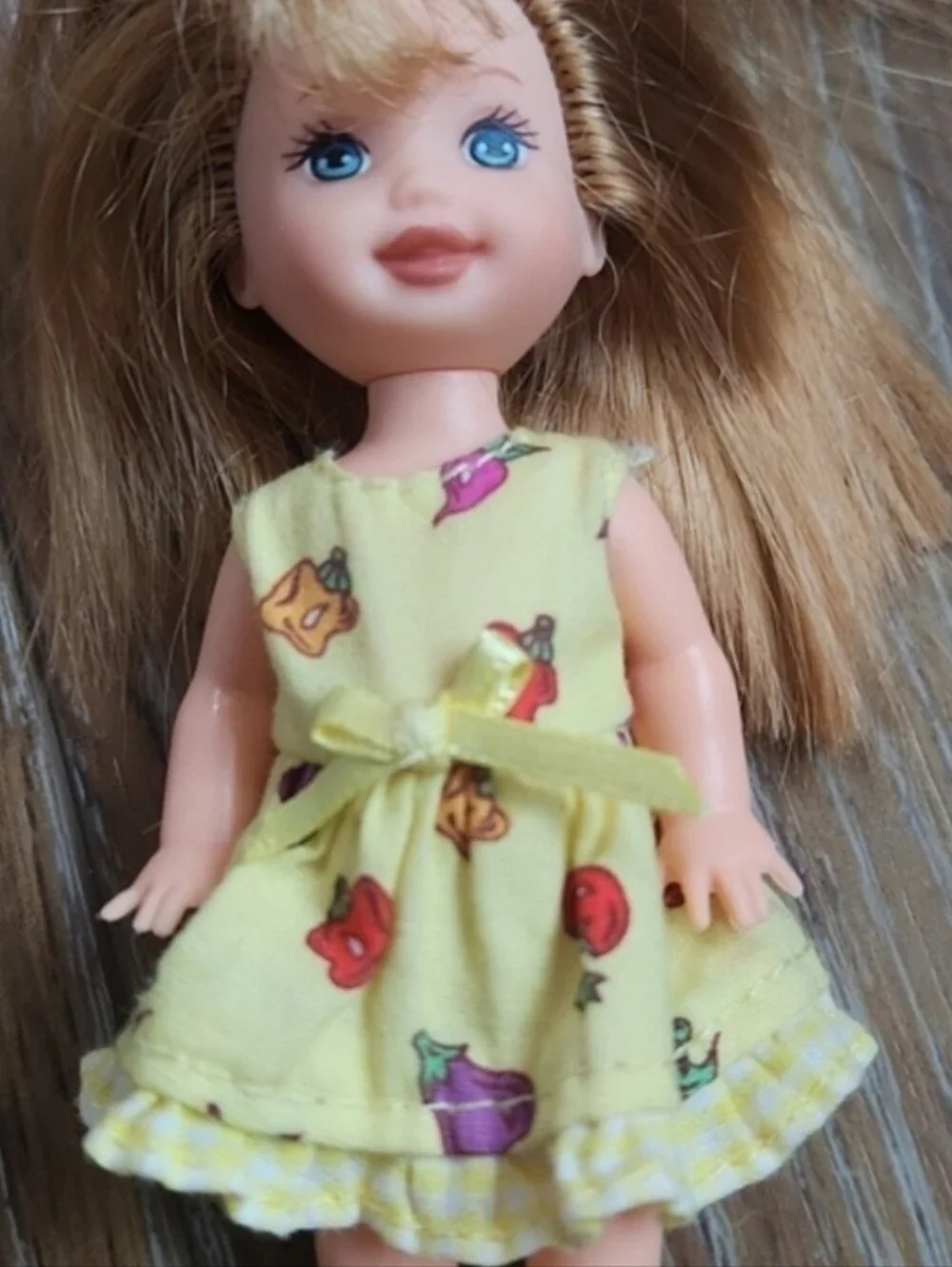 Vintage Gardening Melody Barbie Doll Yellow Dress